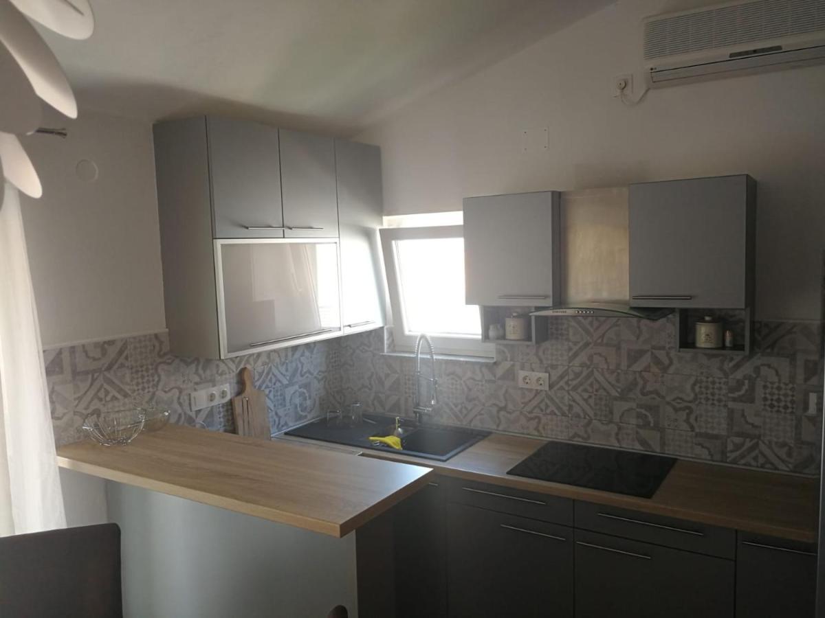 Apartmani Nea Biograd Na Moru Exteriér fotografie