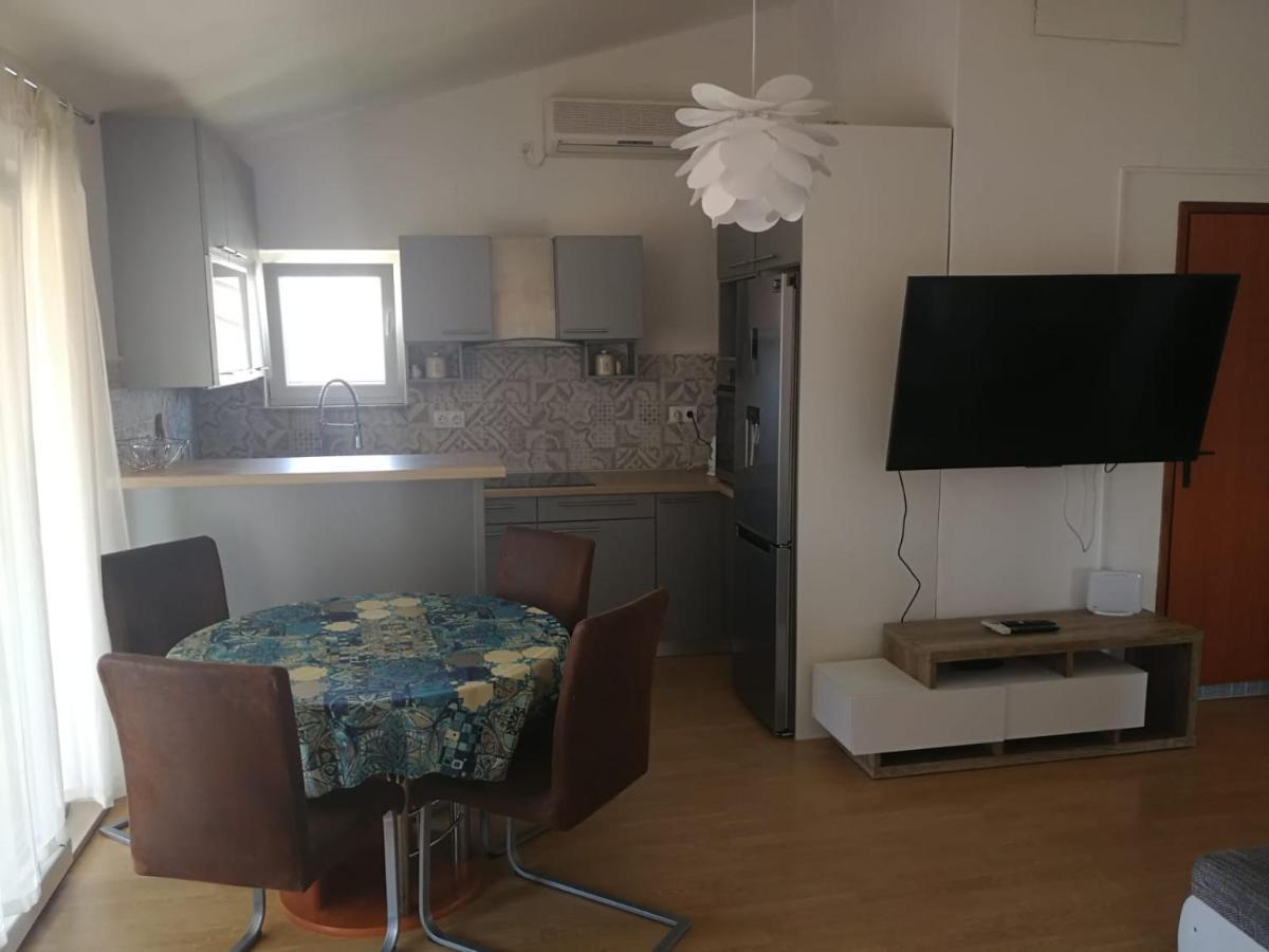 Apartmani Nea Biograd Na Moru Exteriér fotografie